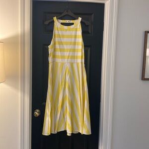 Eliza J yellow and white dress
